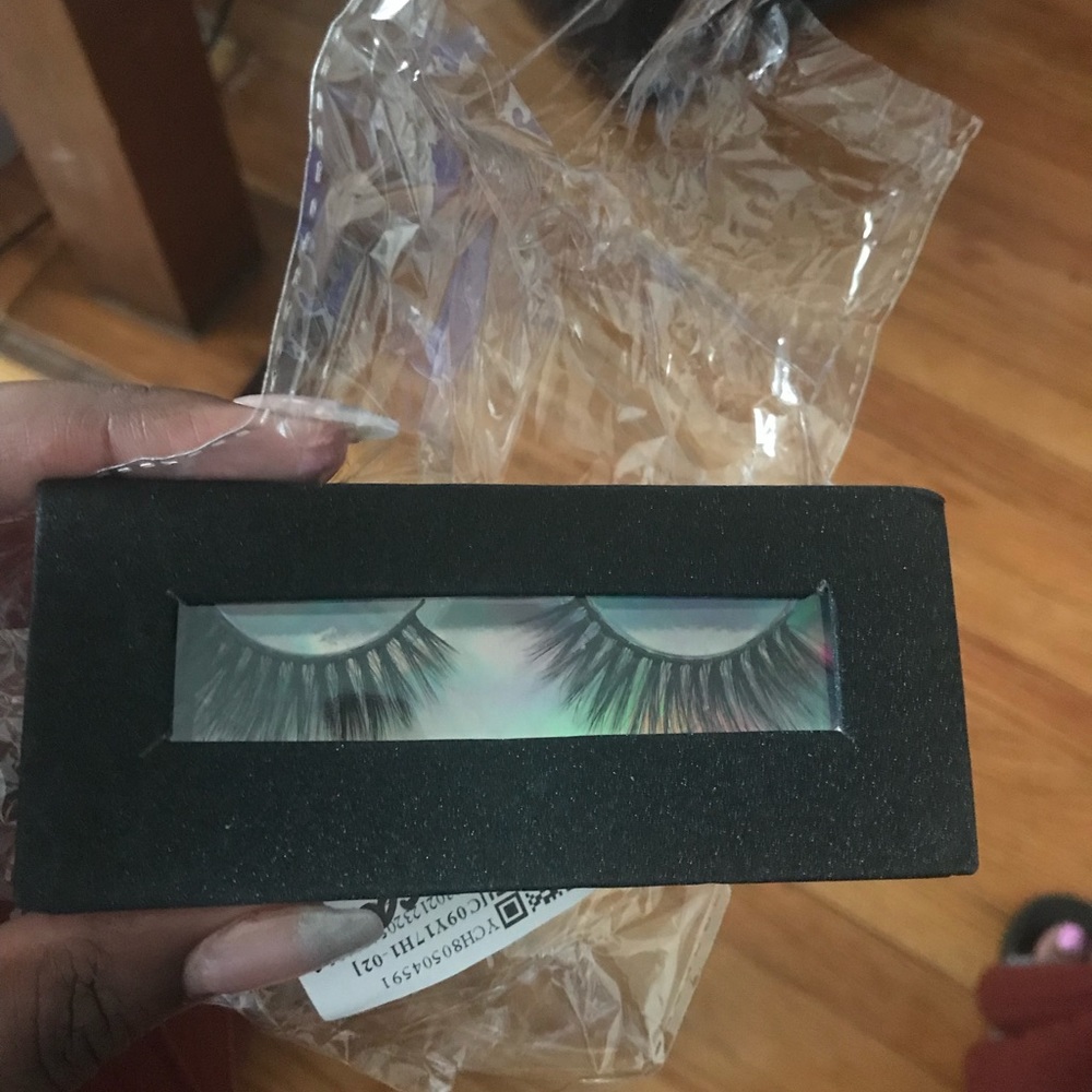 Lashes